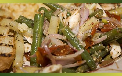 Salade de haricots fins aux bocconcinis et aux tomates séchées